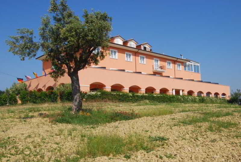Villa Susanna Degli Ulivi - Resort&Spa Colonnella Esterno foto