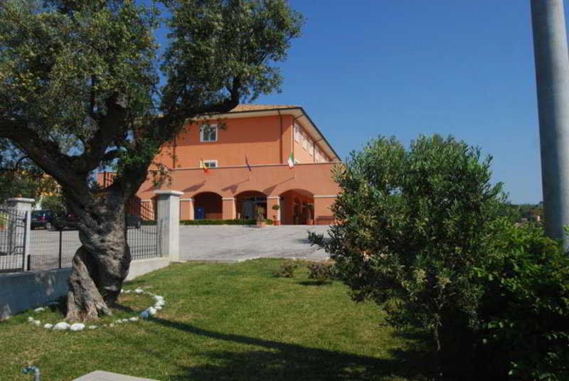 Villa Susanna Degli Ulivi - Resort&Spa Colonnella Esterno foto