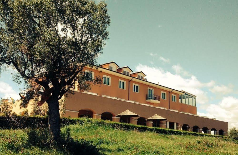 Villa Susanna Degli Ulivi - Resort&Spa Colonnella Esterno foto